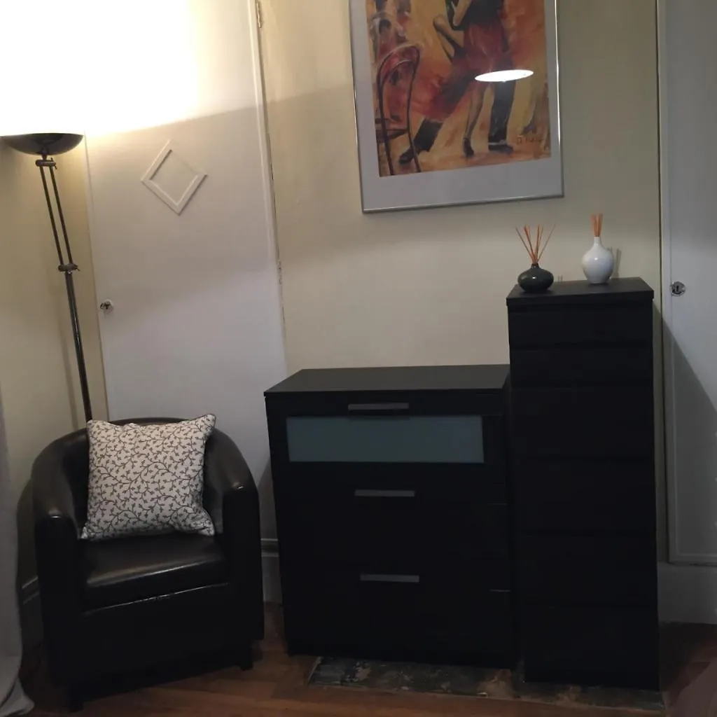 Appartement Dans Le Marais Paryż